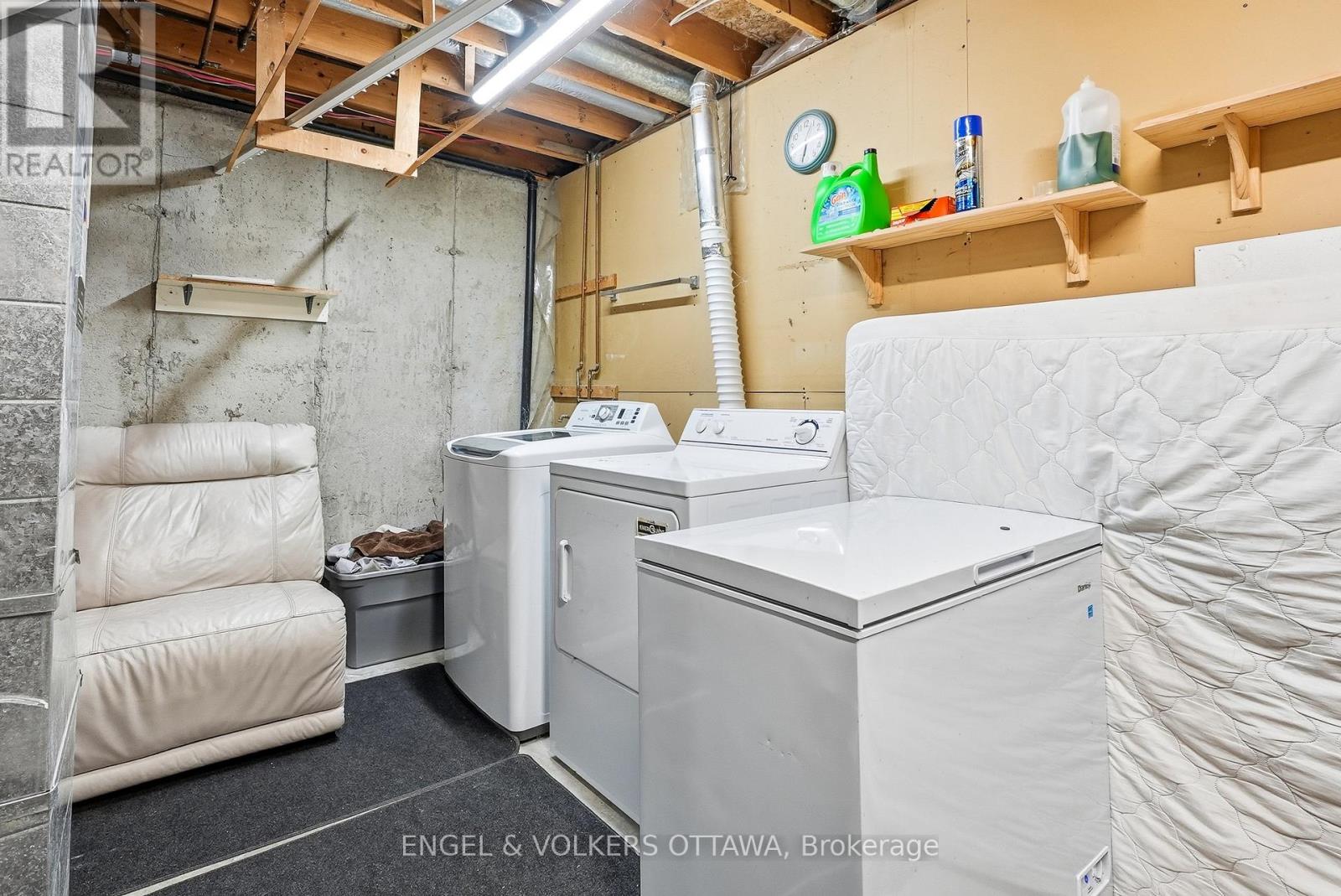 20 - 80 Mcdermot Court, Ottawa, Ontario  K2L 3V1 - Photo 19 - X12594204