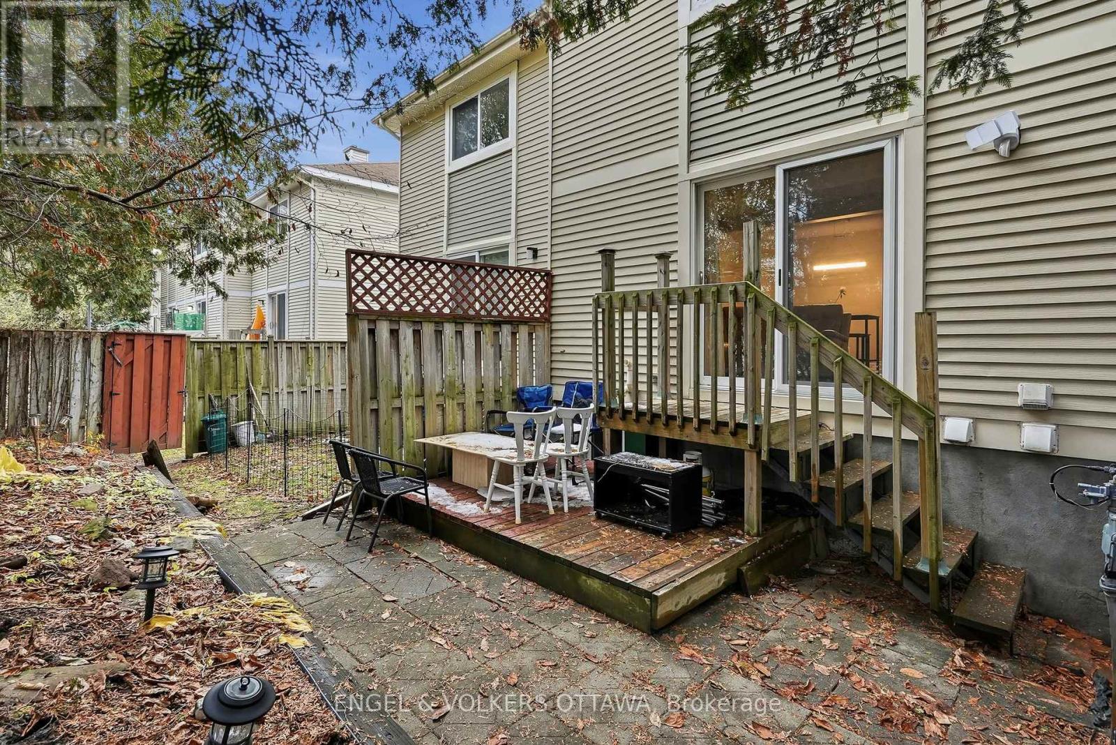 20 - 80 Mcdermot Court, Ottawa, Ontario  K2L 3V1 - Photo 20 - X12594204