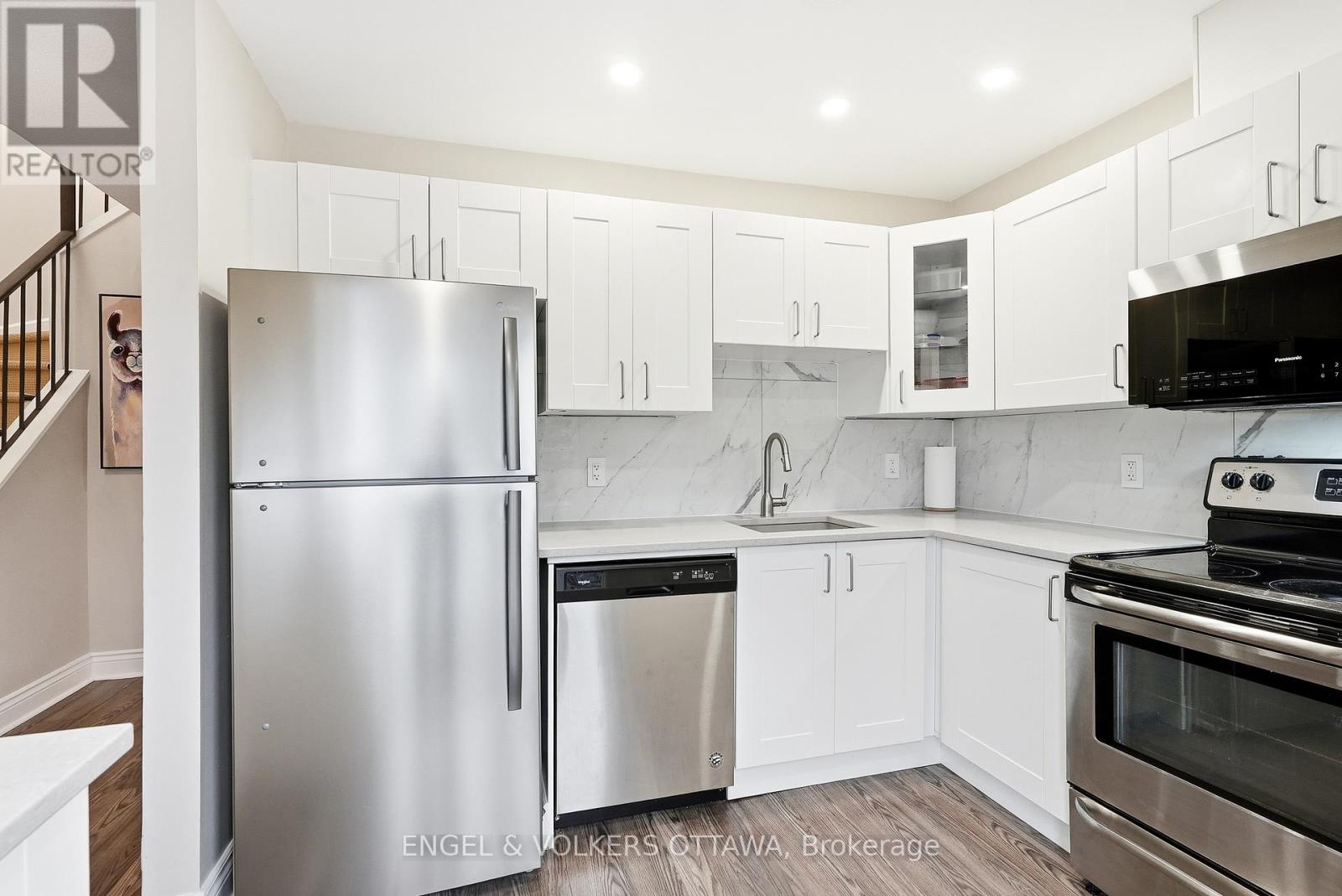 20 - 80 Mcdermot Court, Ottawa, Ontario  K2L 3V1 - Photo 6 - X12594204