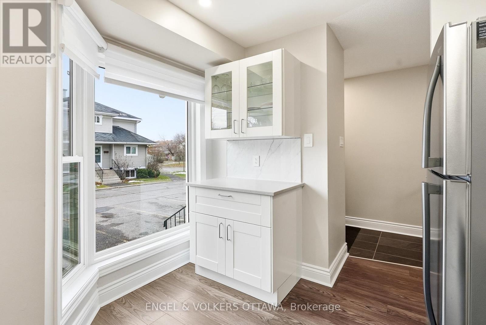 20 - 80 Mcdermot Court, Ottawa, Ontario  K2L 3V1 - Photo 8 - X12594204