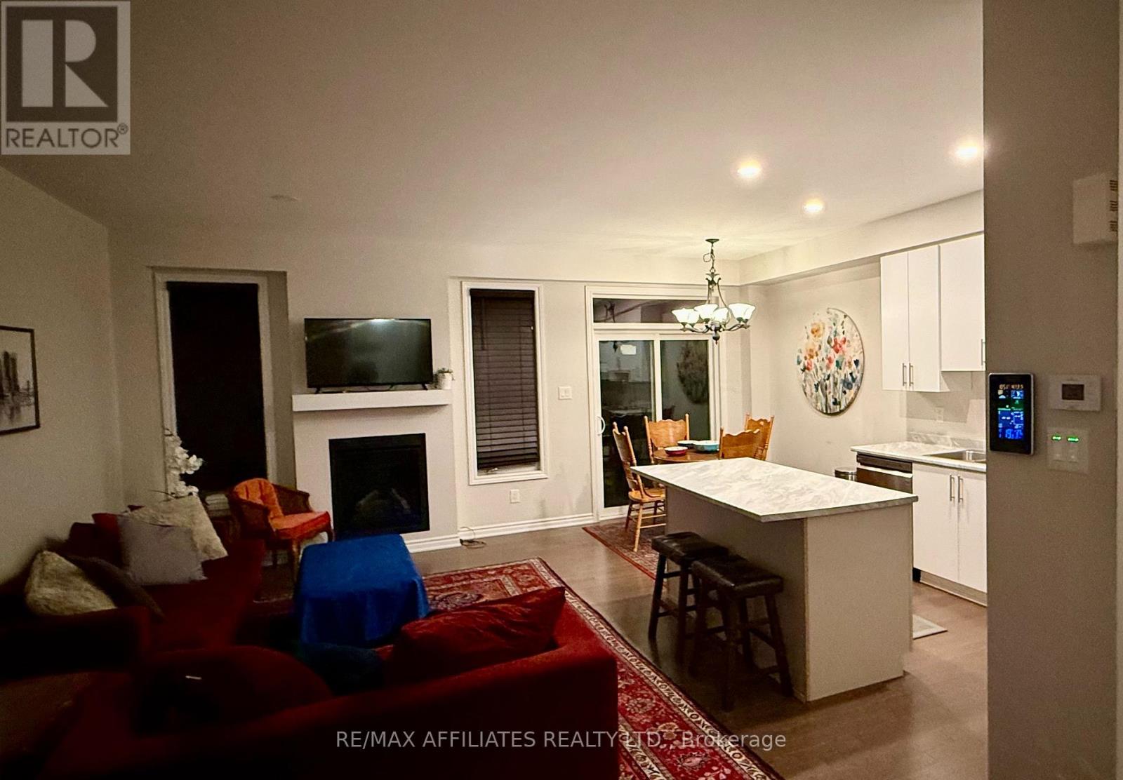 308 Livery Street, Ottawa, Ontario  K2S 1E7 - Photo 6 - X12594288