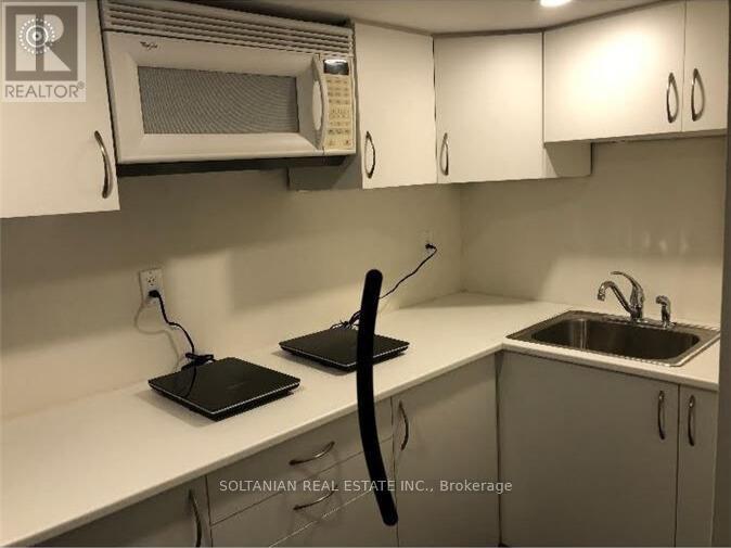 106 Puccini Drive, Richmond Hill, Ontario  L4E 2Z2 - Photo 3 - N12474906