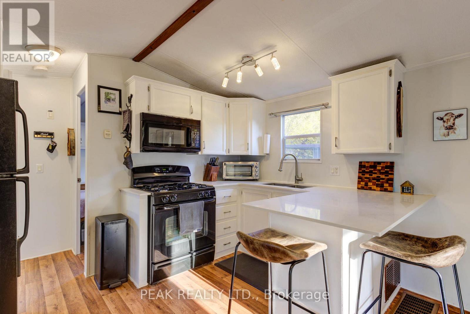 153 - 580 Beaver Creek Road, Waterloo, Ontario  N2J 3Z4 - Photo 12 - X12500976