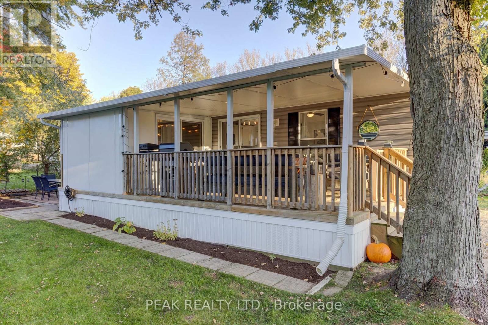 153 - 580 Beaver Creek Road, Waterloo, Ontario  N2J 3Z4 - Photo 2 - X12500976