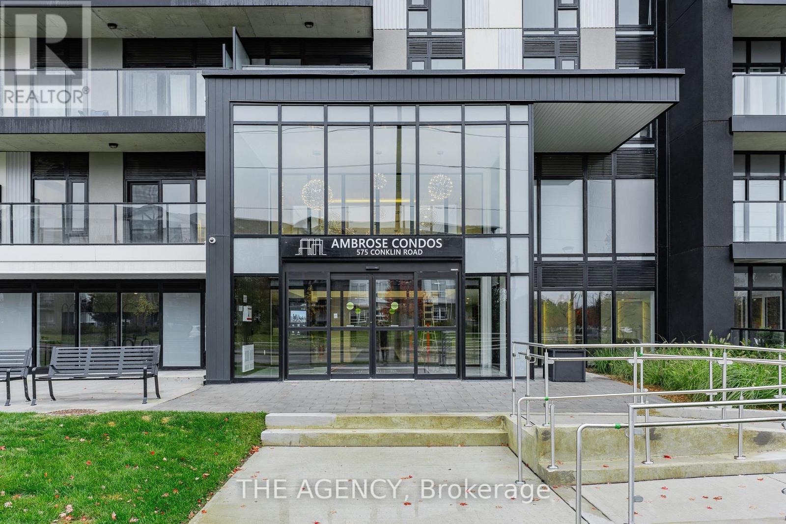 528 - 575 Conklin Road, Brantford, Ontario  N3T 0Y2 - Photo 4 - X12594300