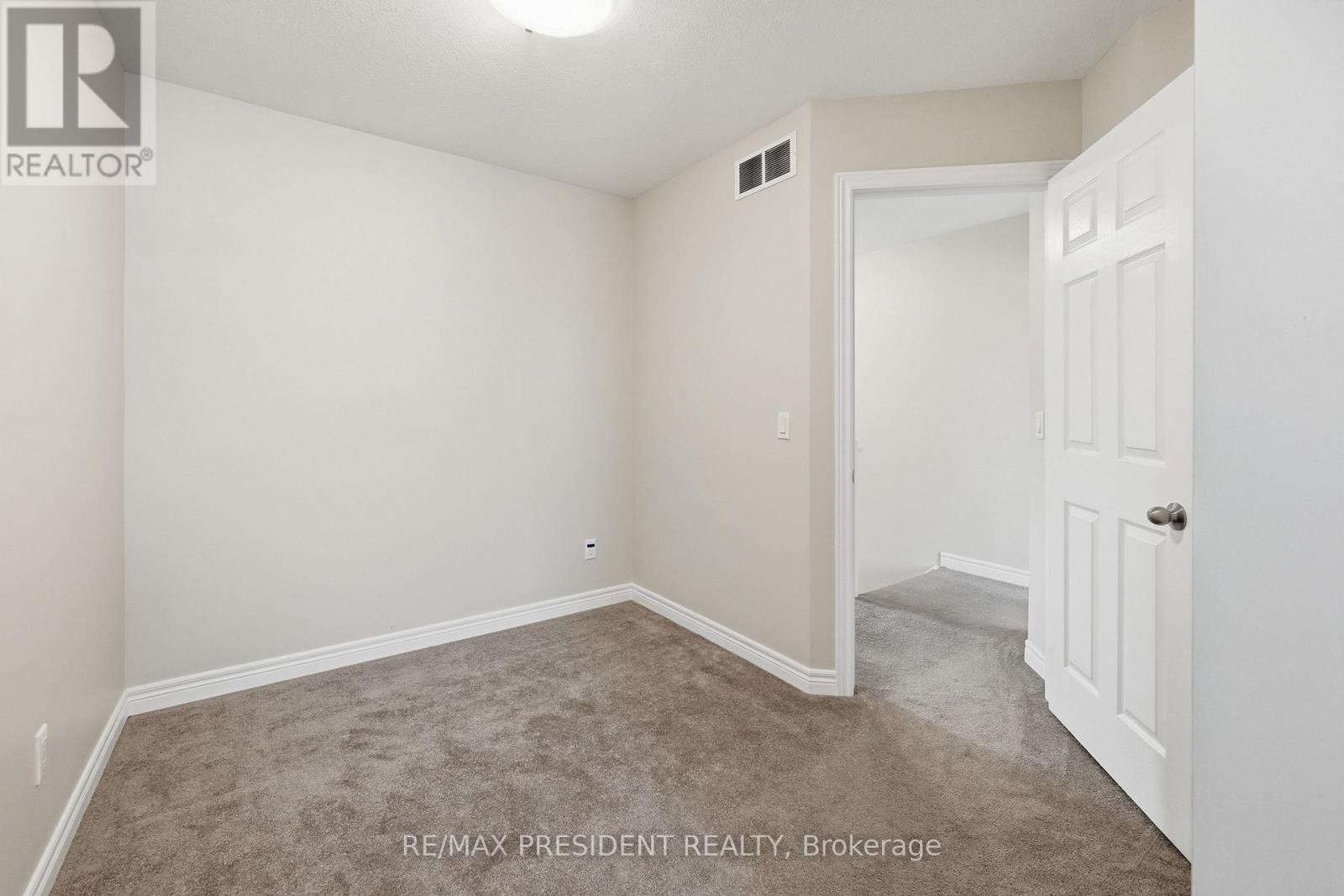 26 - 7768 Ascot Circle, Niagara Falls (Ascot), Ontario  L2H 3P9 - Photo 25 - X12594018