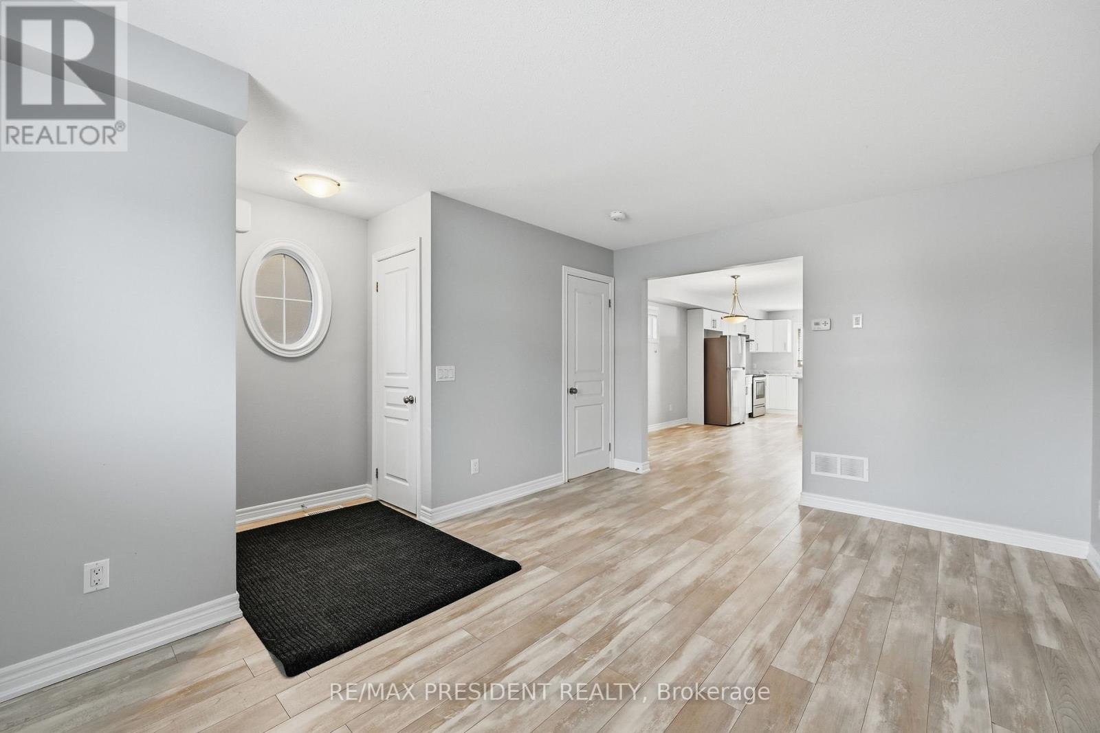 26 - 7768 Ascot Circle, Niagara Falls (Ascot), Ontario  L2H 3P9 - Photo 7 - X12594018