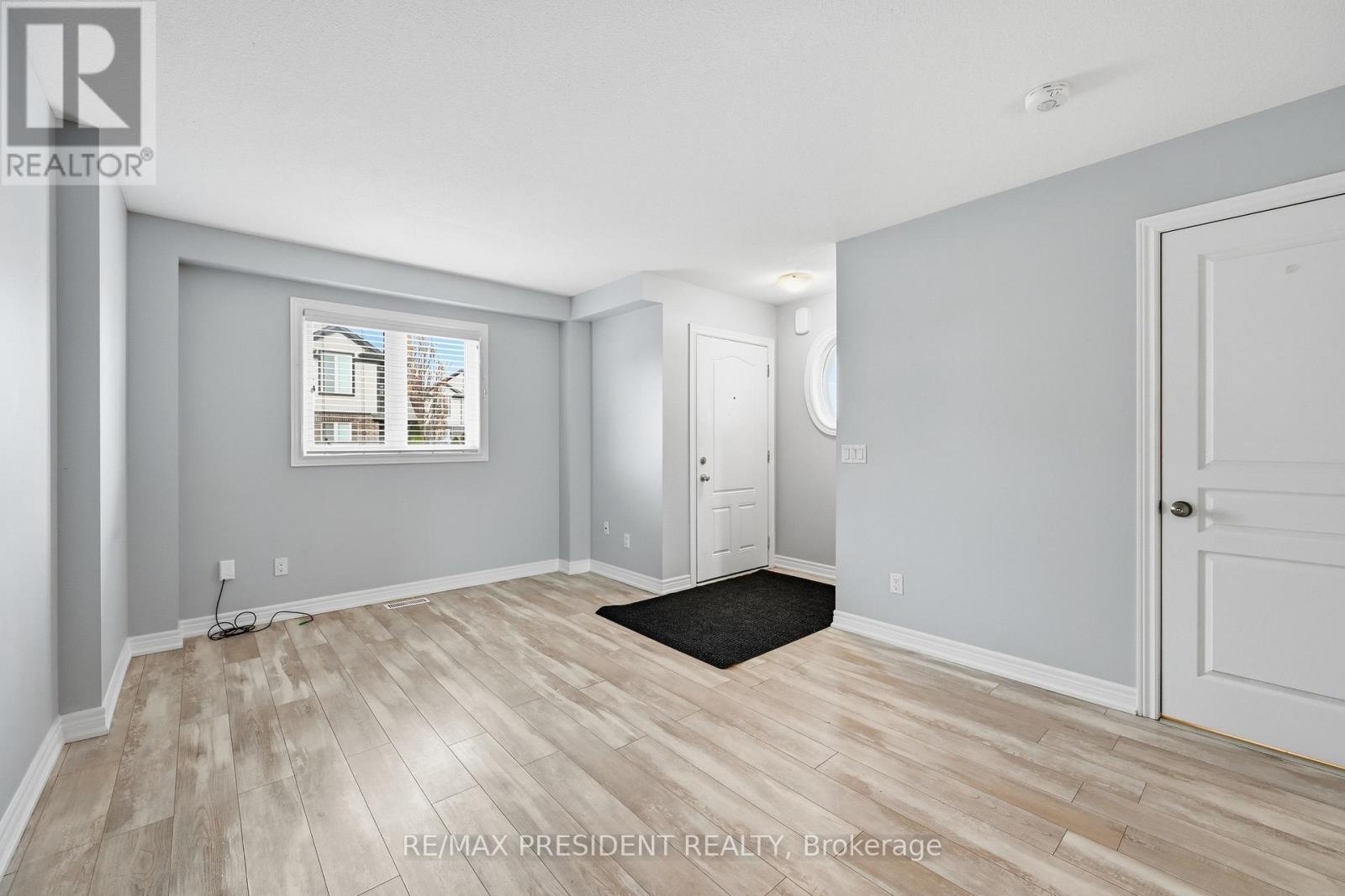 26 - 7768 Ascot Circle, Niagara Falls (Ascot), Ontario  L2H 3P9 - Photo 8 - X12594018