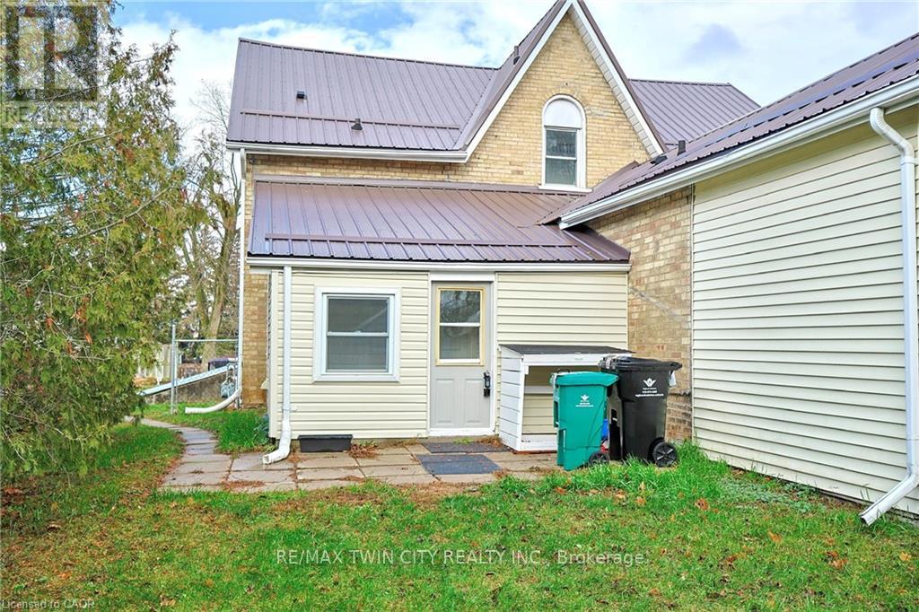 33 Bute Street, North Dumfries, Ontario  N0B 1E0 - Photo 19 - X12594022