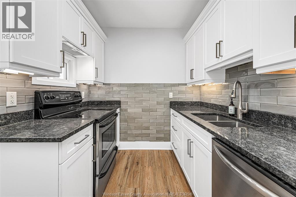 1044 Elm Avenue, Windsor, Ontario N9A 5H7 - Photo 13 - 25030934