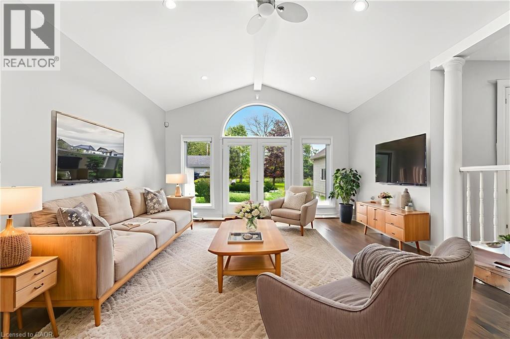 56 Dunkeld Avenue, St. Catharines, Ontario  L2M 4A7 - Photo 2 - 40791800