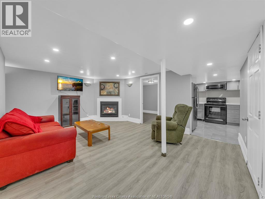 3225 Walker Road, Windsor, Ontario N8W 3E7 - Photo 30 - 25030976