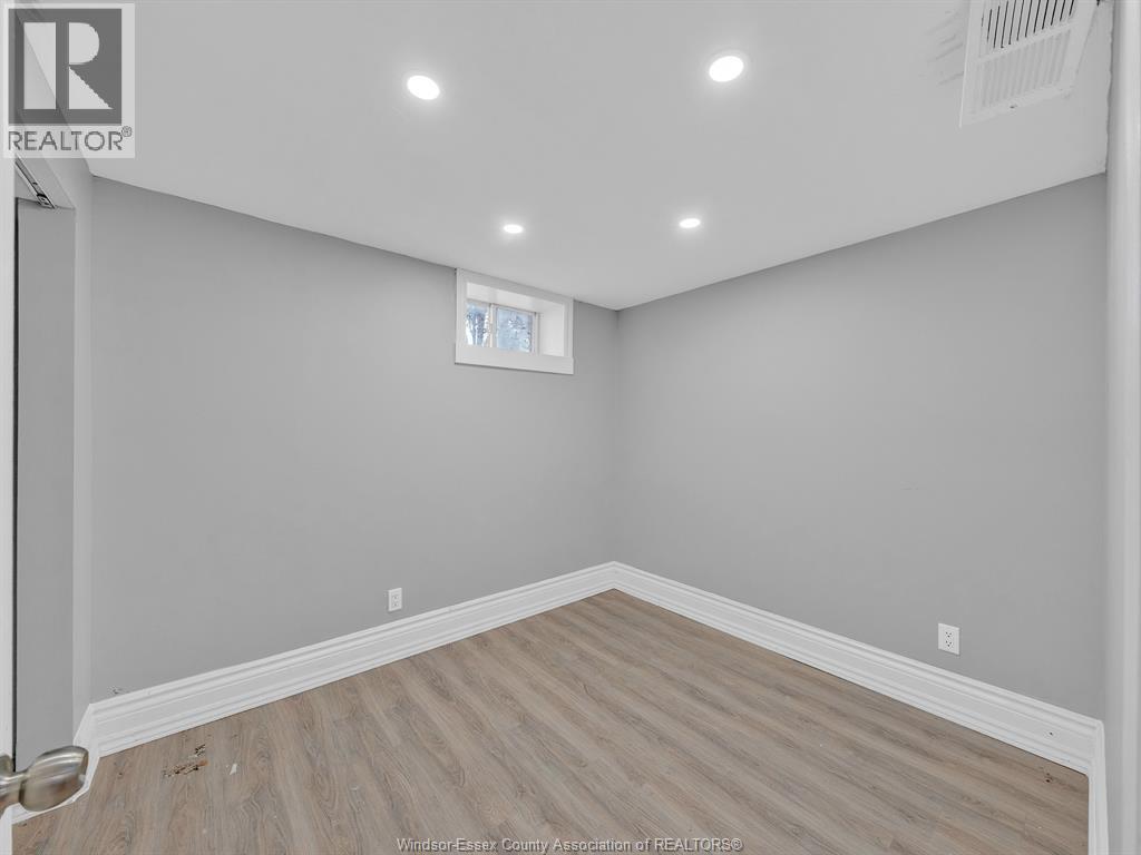 3225 Walker Road, Windsor, Ontario N8W 3E7 - Photo 36 - 25030976