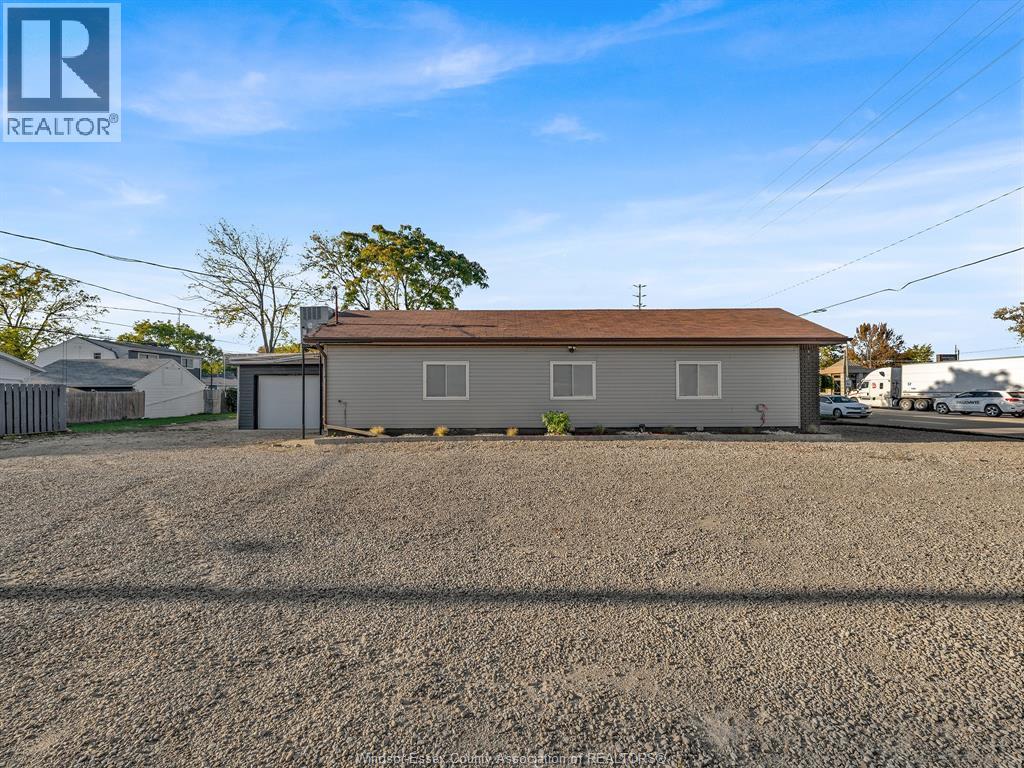 3225 Walker Road, Windsor, Ontario N8W 3E7 - Photo 8 - 25030976
