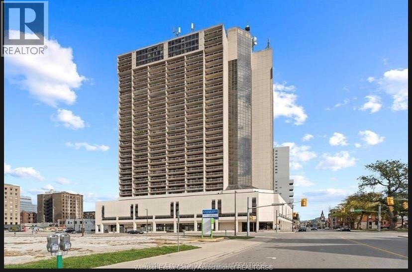 MLS# 25030932: 150 PARK Unit# 802, Windsor, Canada