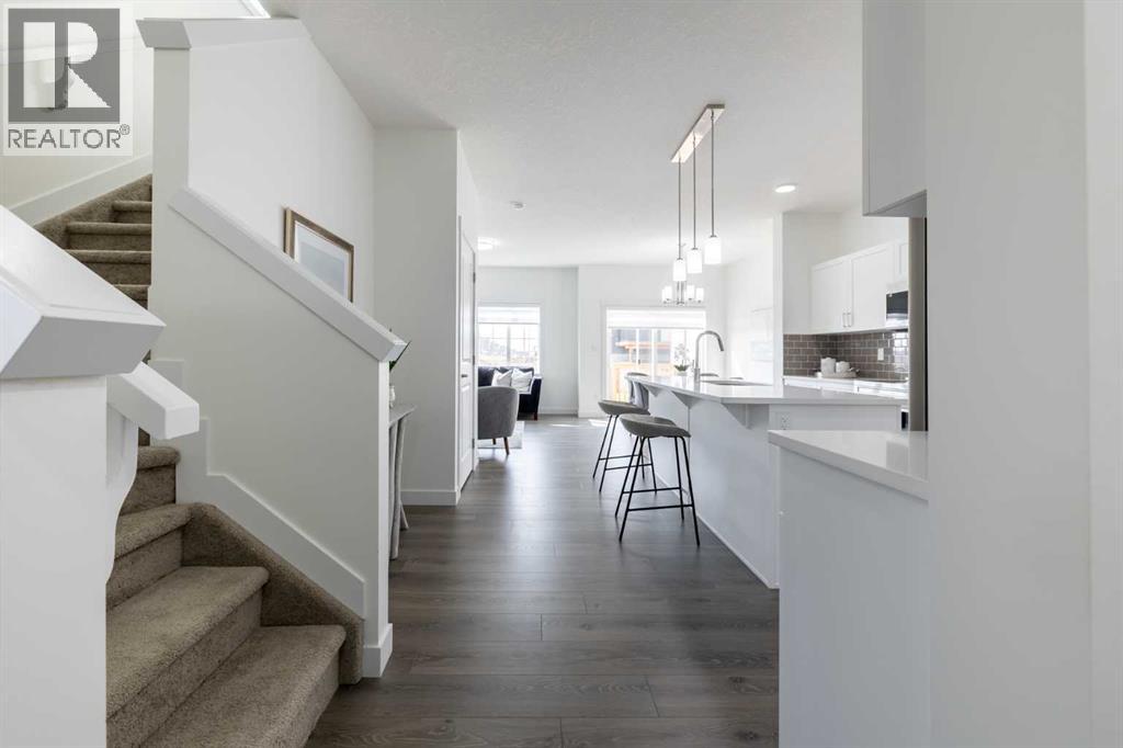 25 Heritage Manor, Cochrane, Alberta  T4C 0L3 - Photo 8 - A2252584