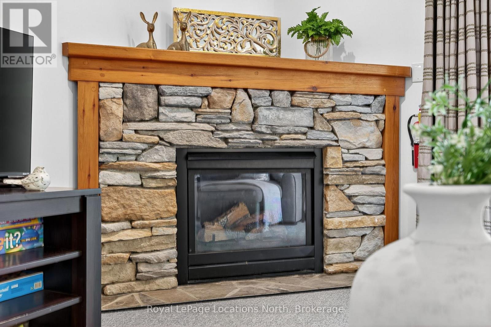 121 - 170 Snowbridge Way, Blue Mountains, Ontario  L9Y 0V1 - Photo 8 - X12594084