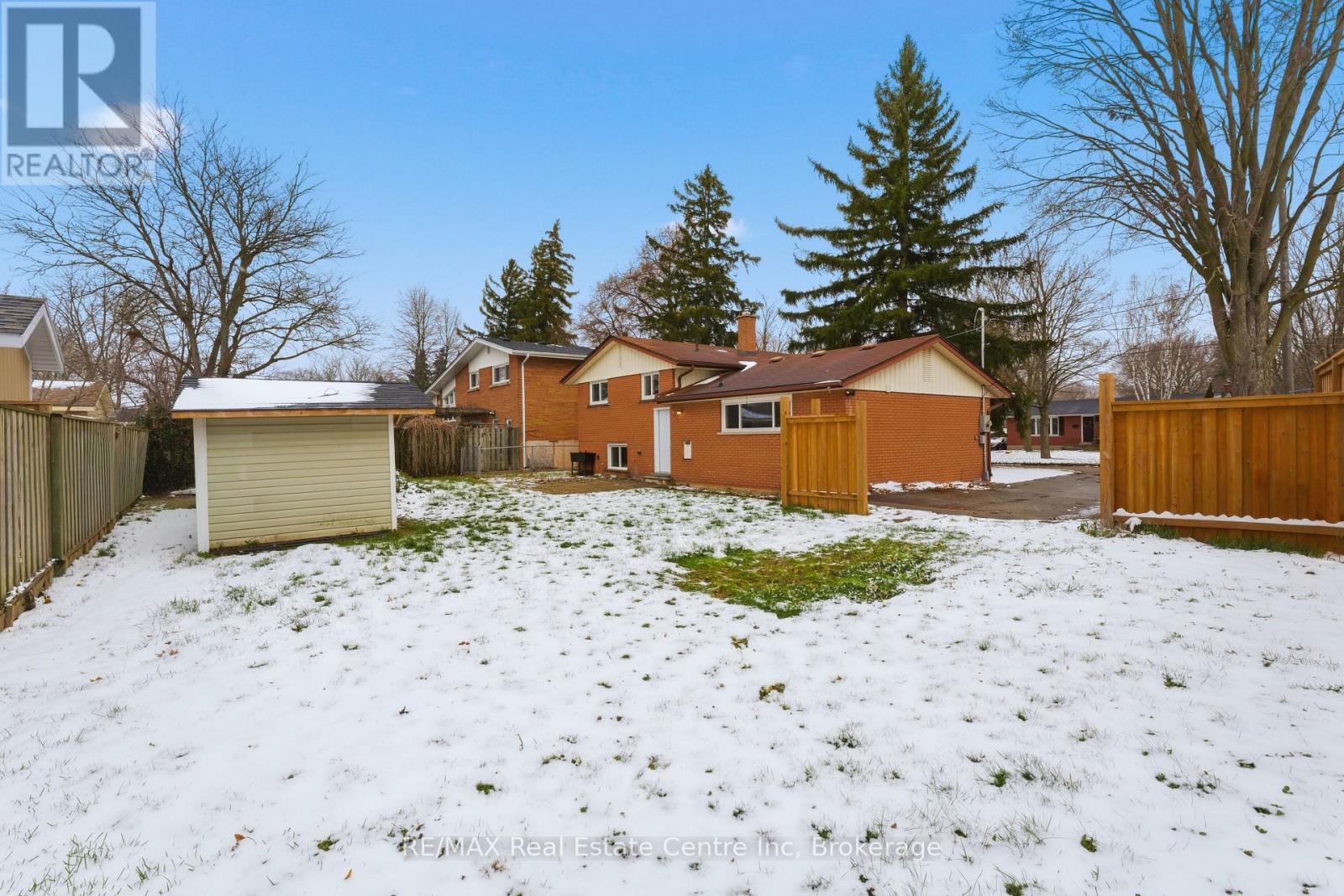 65 Sunnylea Crescent, Guelph, Ontario  N1E 1W3 - Photo 12 - X12594242