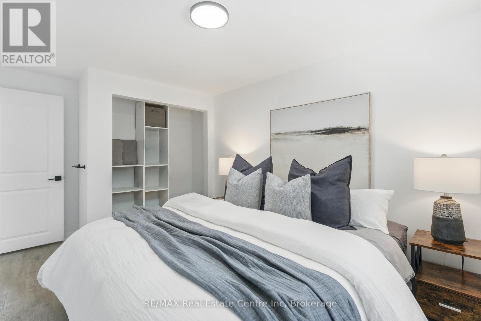 65 Sunnylea Crescent, Guelph, Ontario  N1E 1W3 - Photo 34 - X12594242