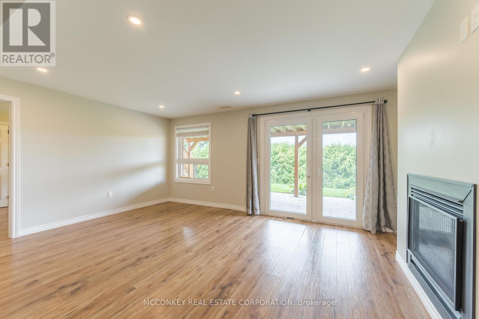 1563 Scollard Crescent, Peterborough (Ashburnham Ward 4), Ontario  K9H 0A8 - Photo 26 - X12594256