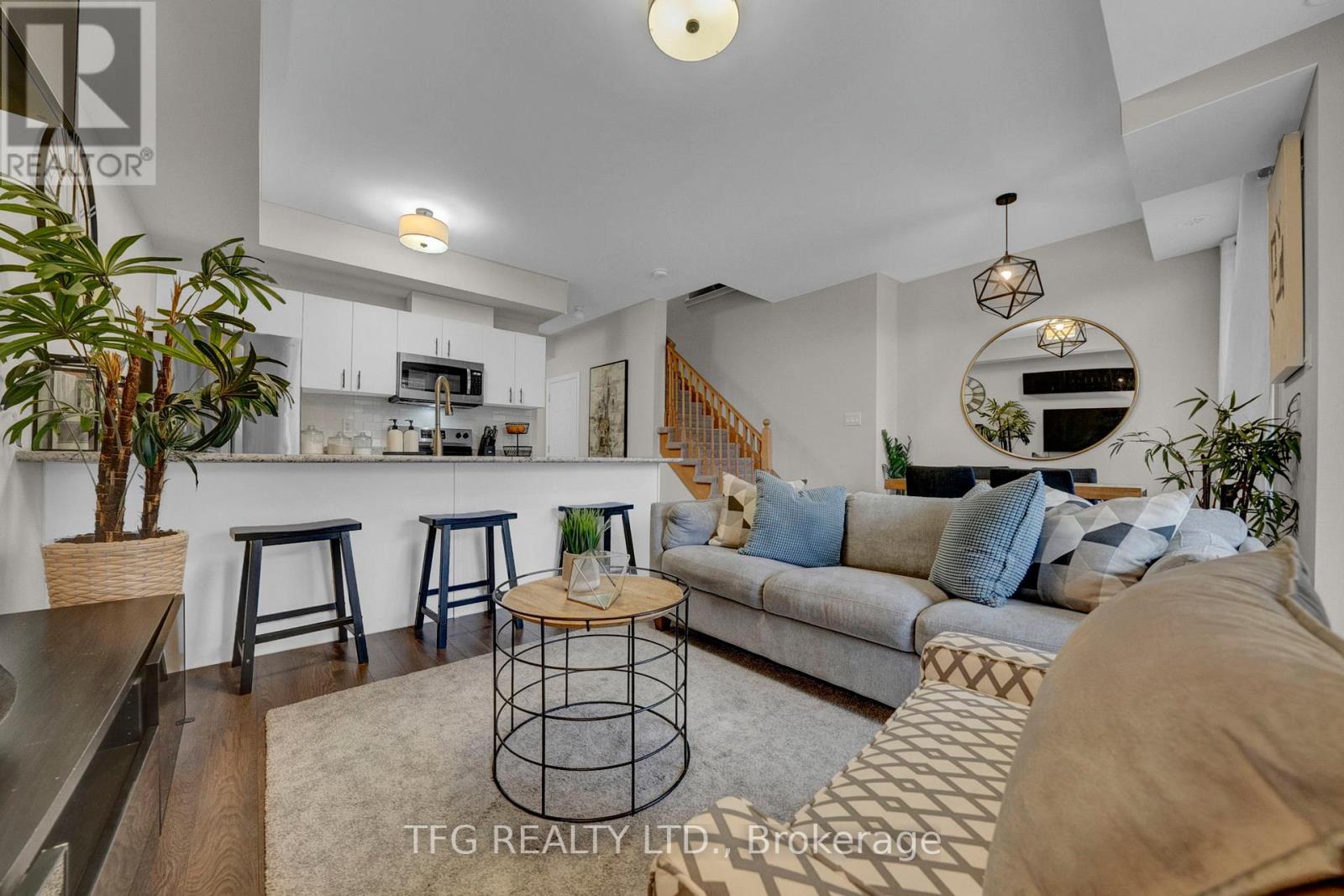 249 - 1730 Grenwich Glen, Pickering, Ontario  L1X 0E4 - Photo 8 - E12555068