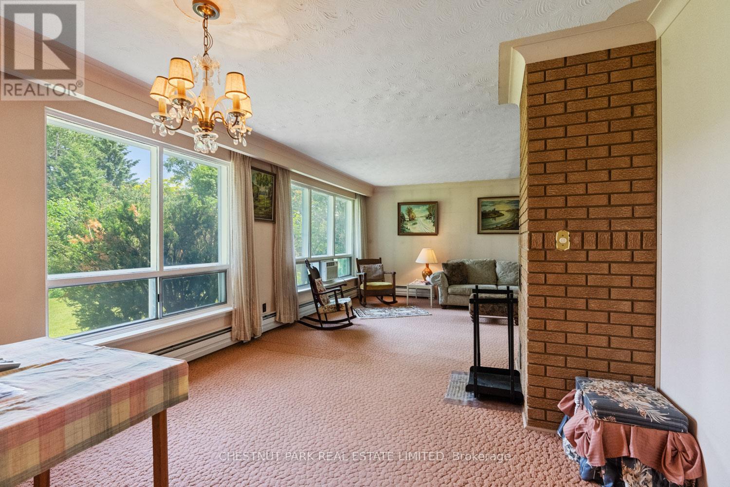 2 Gallacher Avenue, Richmond Hill, Ontario  L4E 2W9 - Photo 10 - N12237091