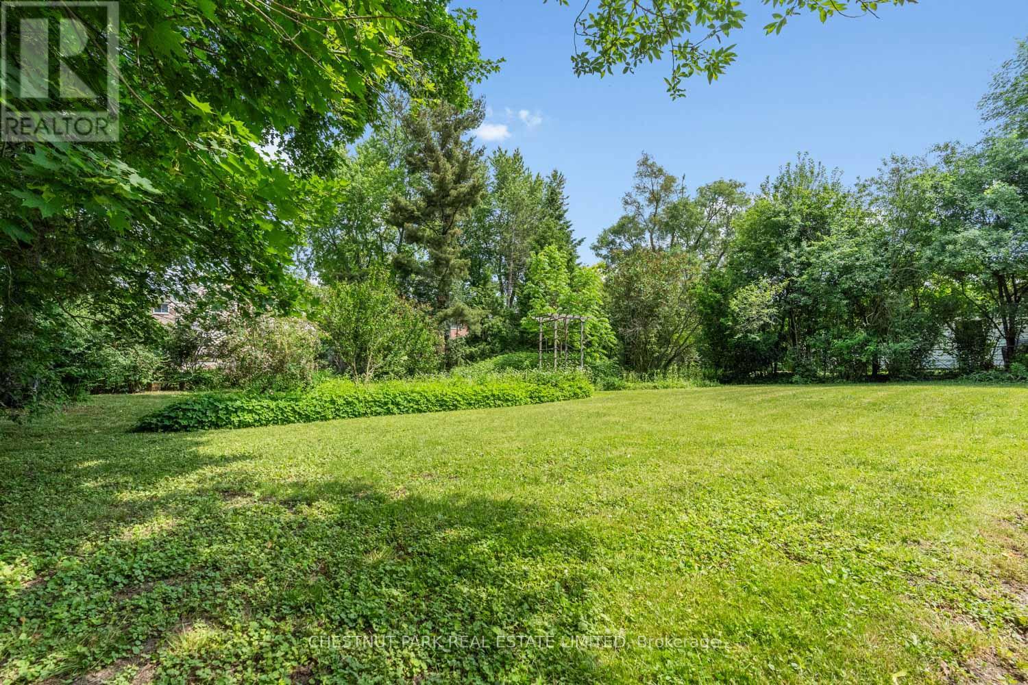 2 Gallacher Avenue, Richmond Hill, Ontario  L4E 2W9 - Photo 40 - N12237091