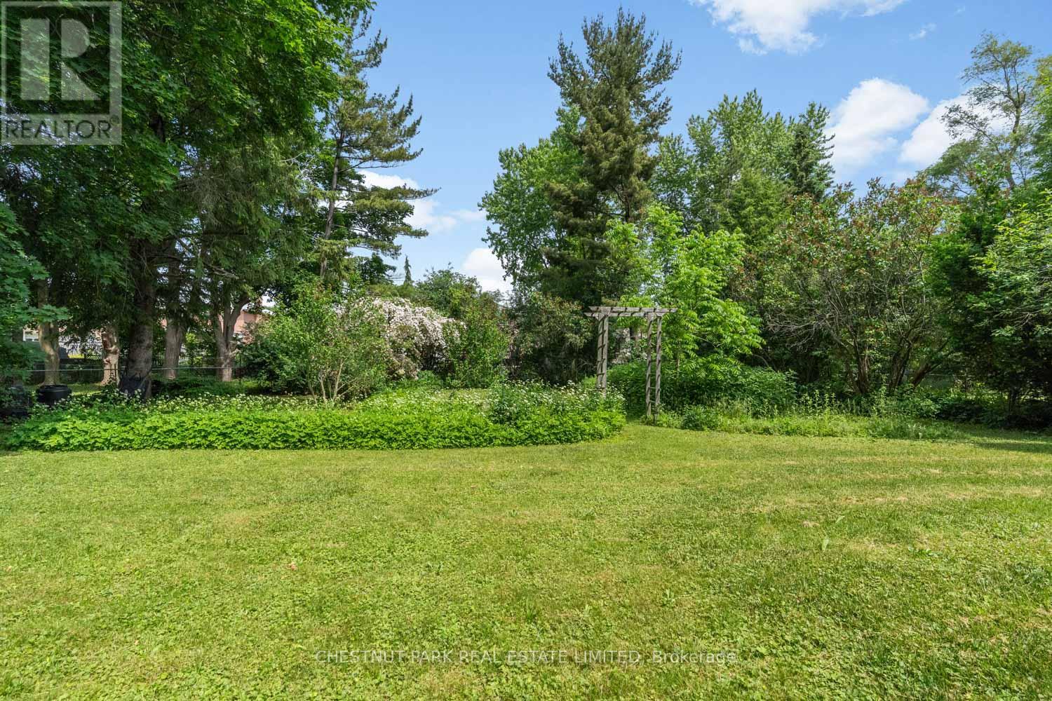 2 Gallacher Avenue, Richmond Hill, Ontario  L4E 2W9 - Photo 41 - N12237091