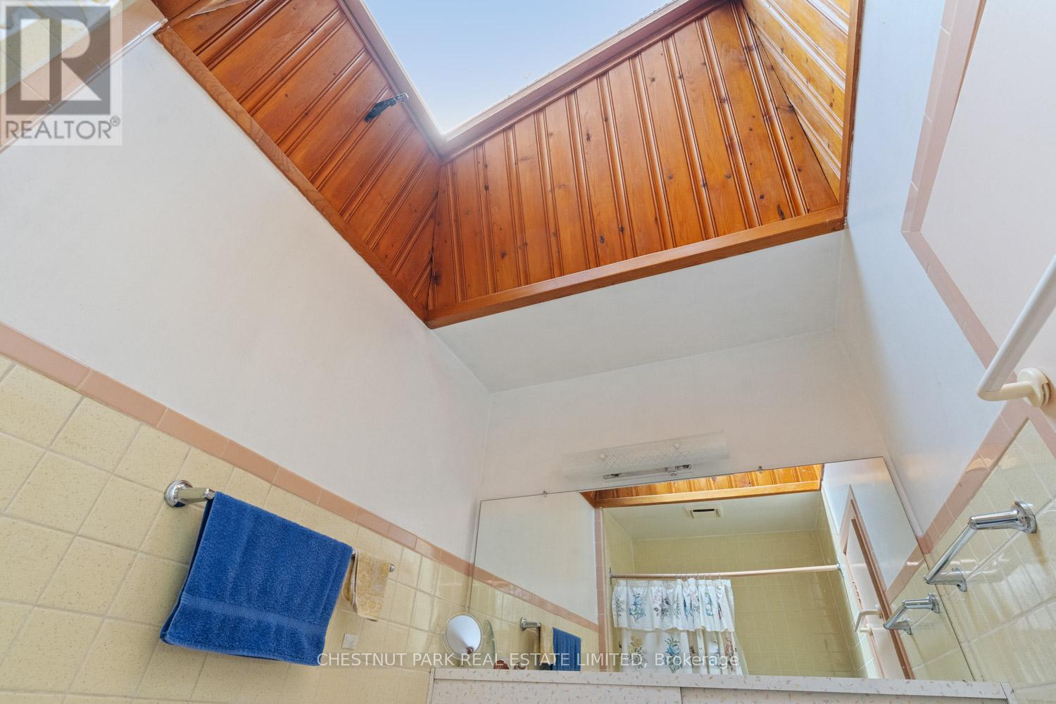 2 Gallacher Avenue, Richmond Hill, Ontario  L4E 2W9 - Photo 20 - N12237091