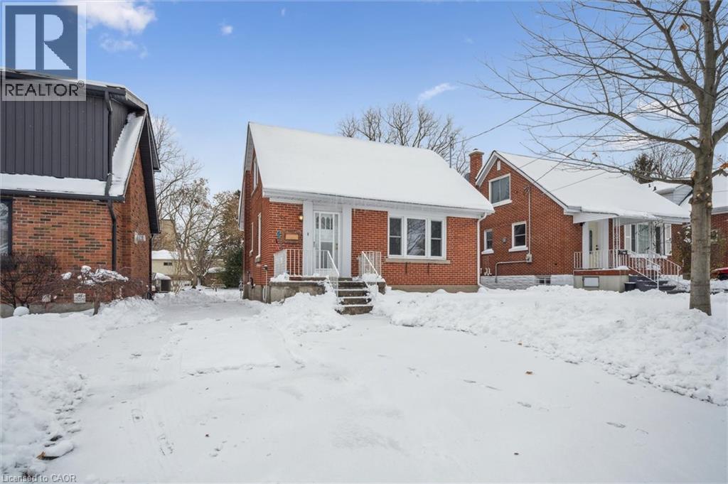 45 Woodland Avenue, Kitchener, Ontario  N2M 3G8 - Photo 3 - 40791794