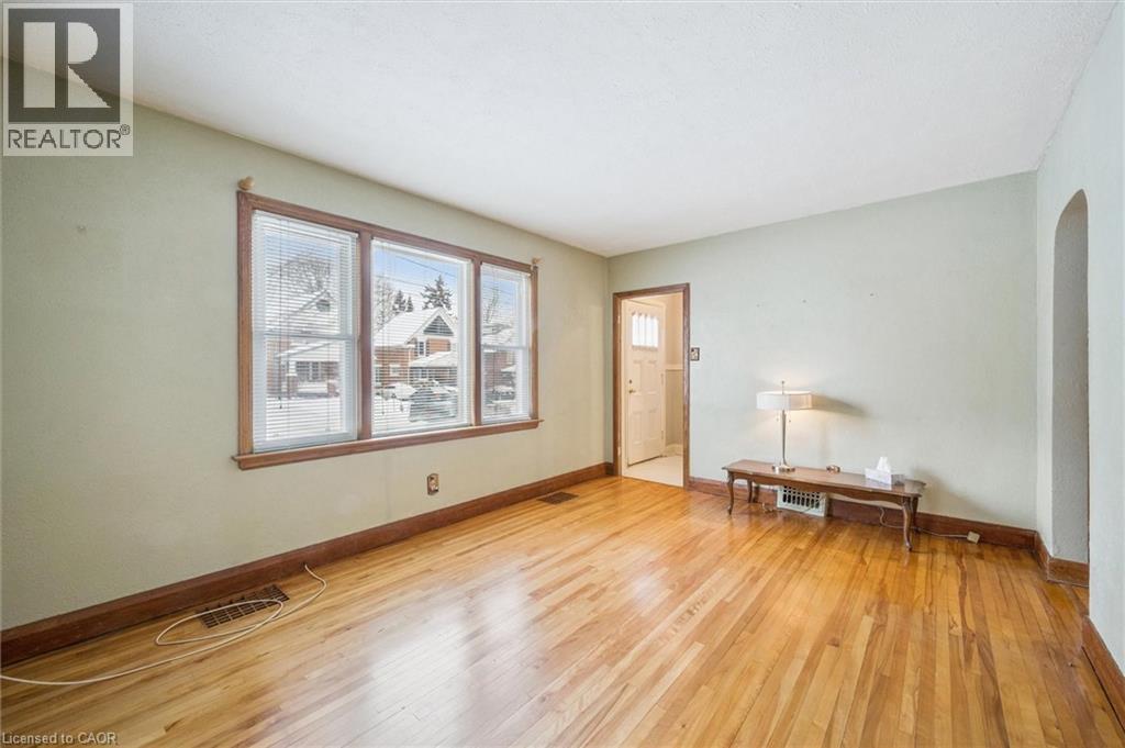 45 Woodland Avenue, Kitchener, Ontario  N2M 3G8 - Photo 7 - 40791794