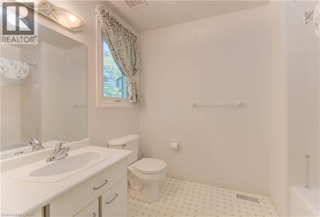 523 Beechwood Drive Unit# 5, Waterloo, Ontario N2T 2G7 - Photo 15 - 40791504