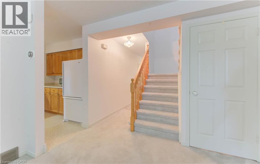 523 Beechwood Drive Unit# 5, Waterloo, Ontario N2T 2G7 - Photo 3 - 40791504