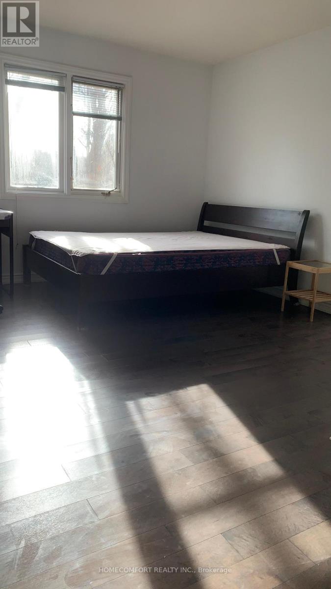 23 Laredo Court, Toronto, Ontario  M2M 4H8 - Photo 8 - C12594110