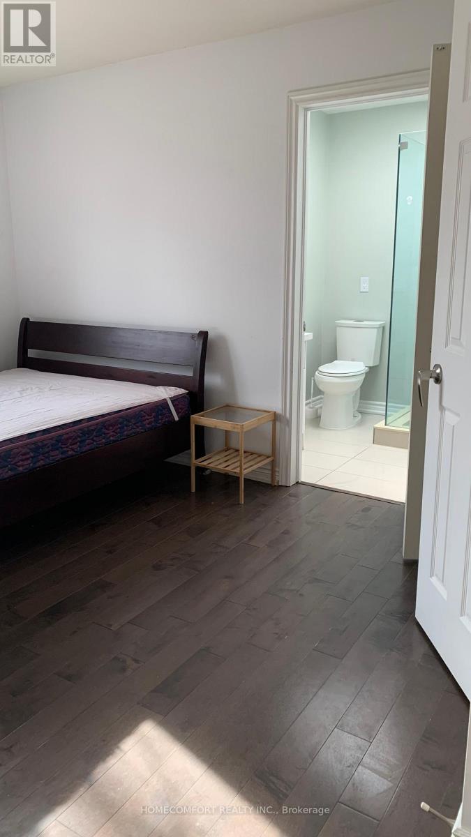 23 Laredo Court, Toronto, Ontario  M2M 4H8 - Photo 9 - C12594110