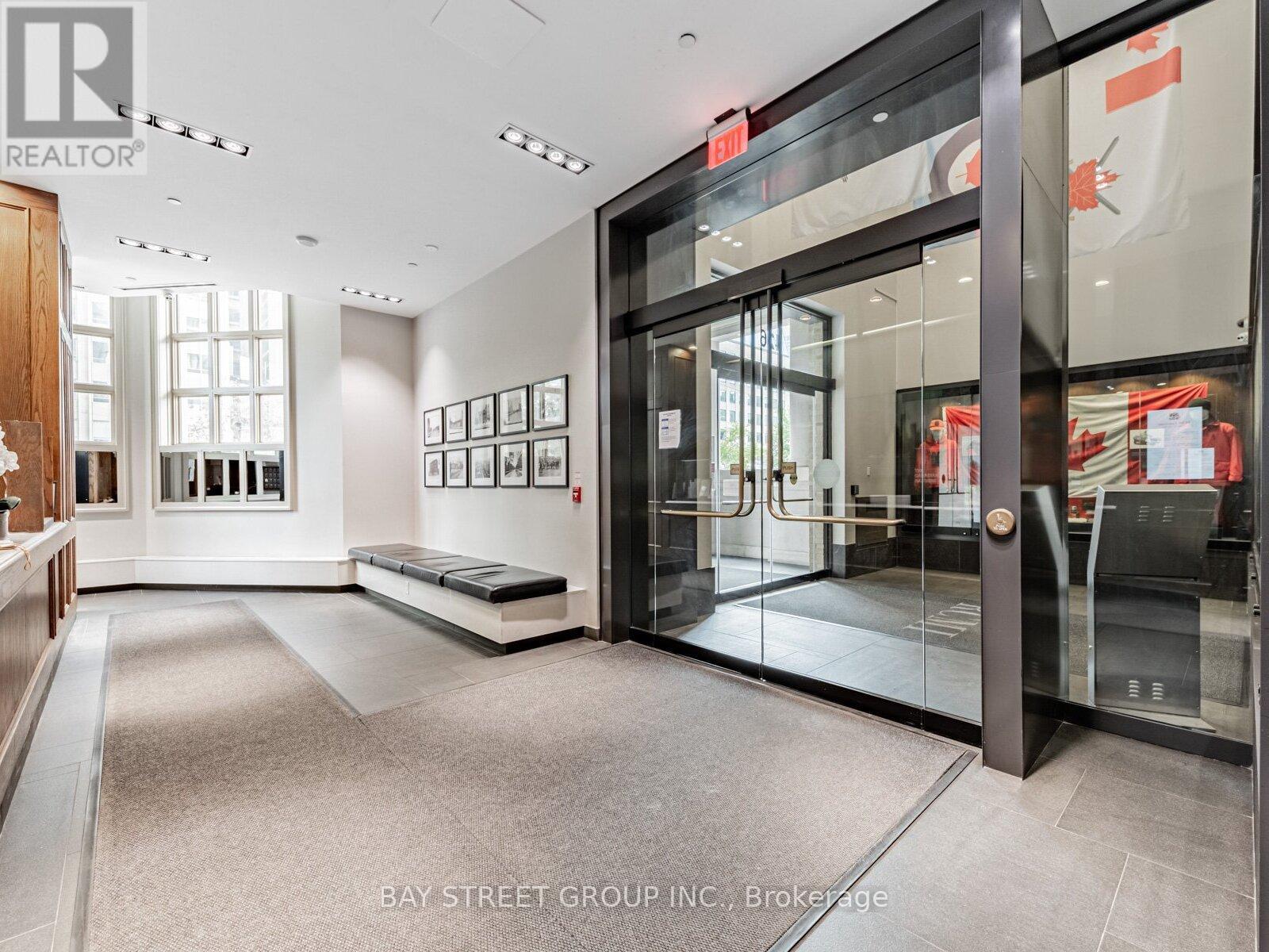 4101 - 426 University Avenue, Toronto, Ontario  M5G 1S9 - Photo 17 - C12594152