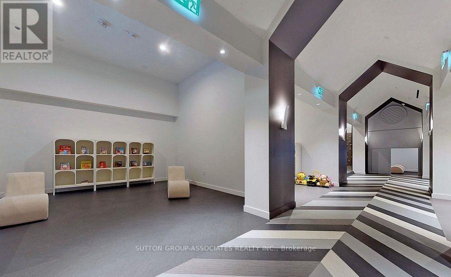 1207 - 39 Roehampton Avenue W, Toronto, Ontario  M4P 0G1 - Photo 3 - C12594262