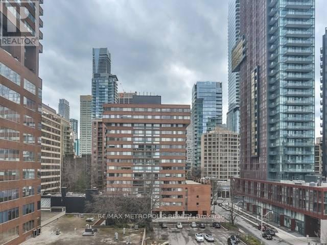 719 - 942 Yonge Street, Toronto, Ontario  M4W 3S8 - Photo 17 - C12594296