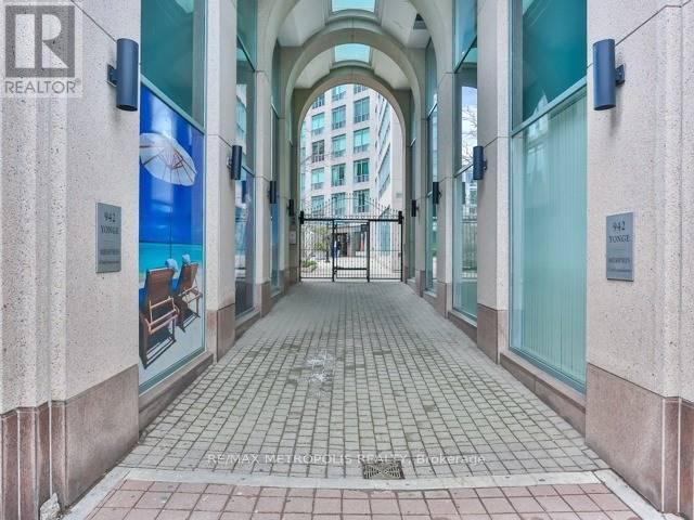719 - 942 Yonge Street, Toronto, Ontario  M4W 3S8 - Photo 2 - C12594296