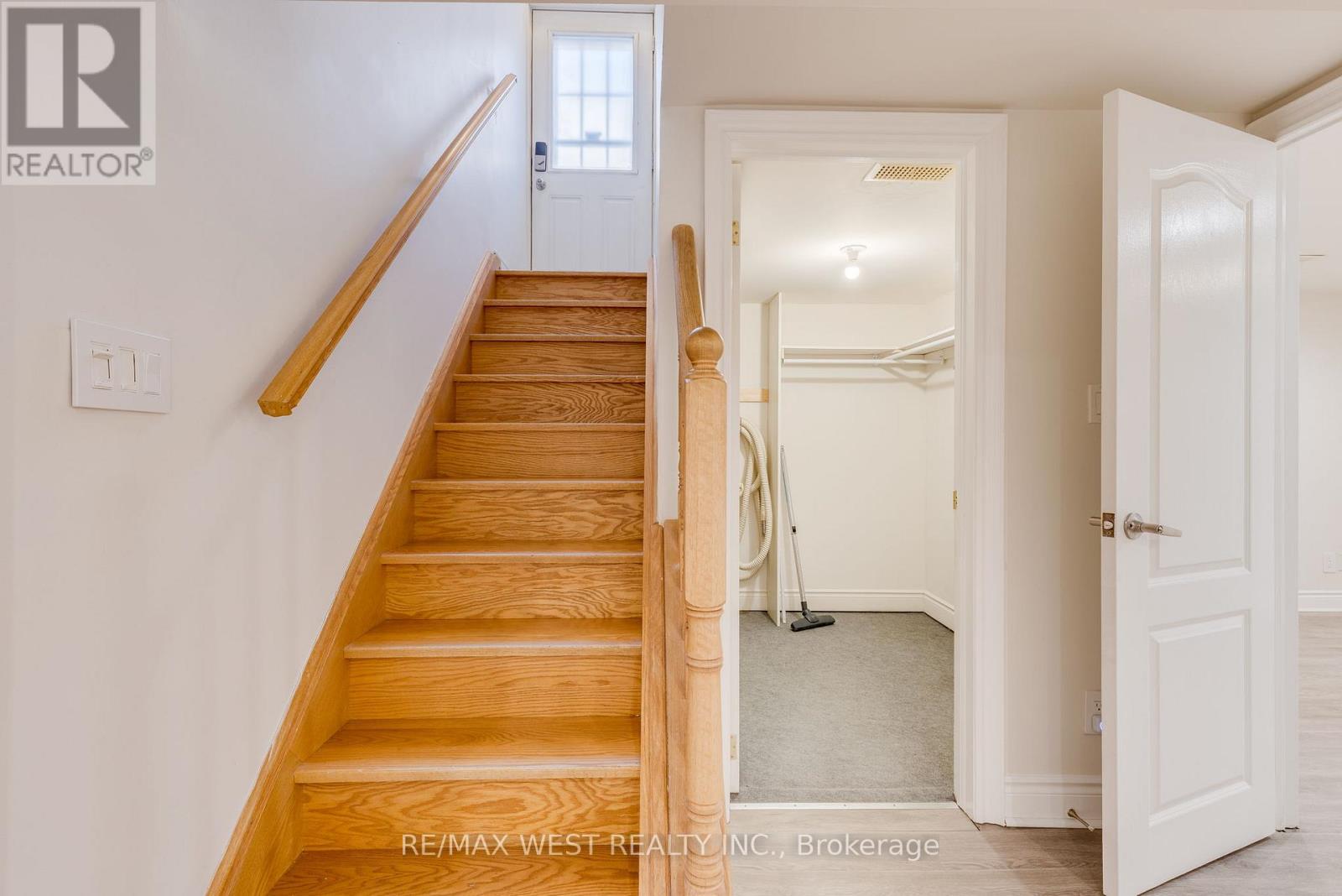 Lower - 606 Conacher Drive, Toronto, Ontario  M2M 3N1 - Photo 15 - C12594310