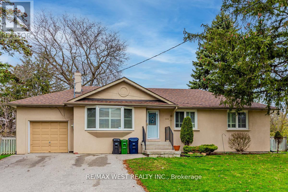 Lower - 606 Conacher Drive, Toronto, Ontario  M2M 3N1 - Photo 16 - C12594310