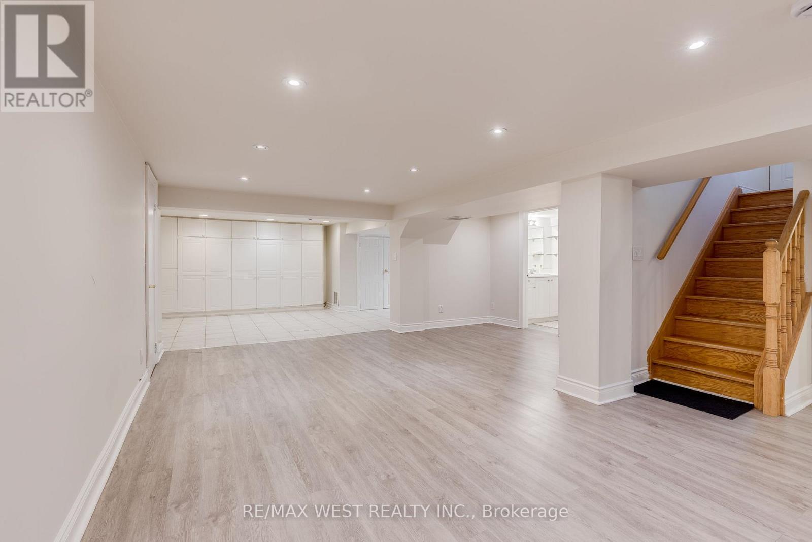 Lower - 606 Conacher Drive, Toronto, Ontario  M2M 3N1 - Photo 2 - C12594310