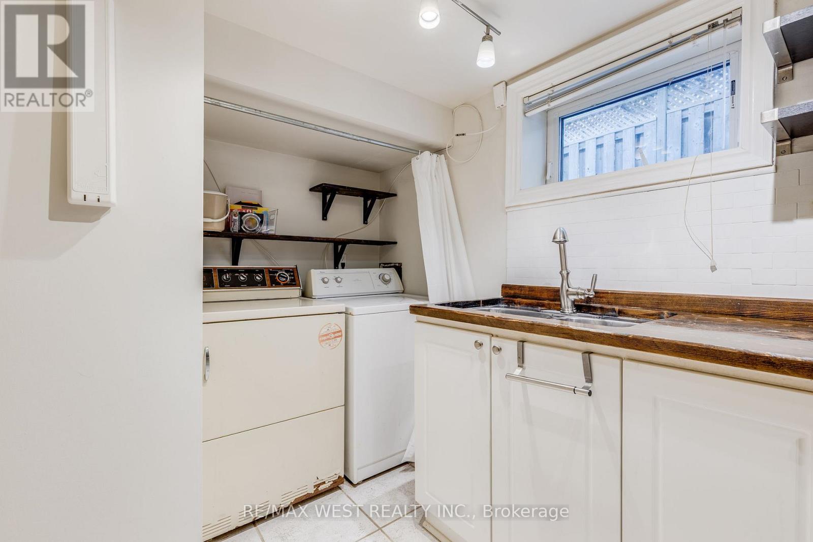 Lower - 606 Conacher Drive, Toronto, Ontario  M2M 3N1 - Photo 8 - C12594310