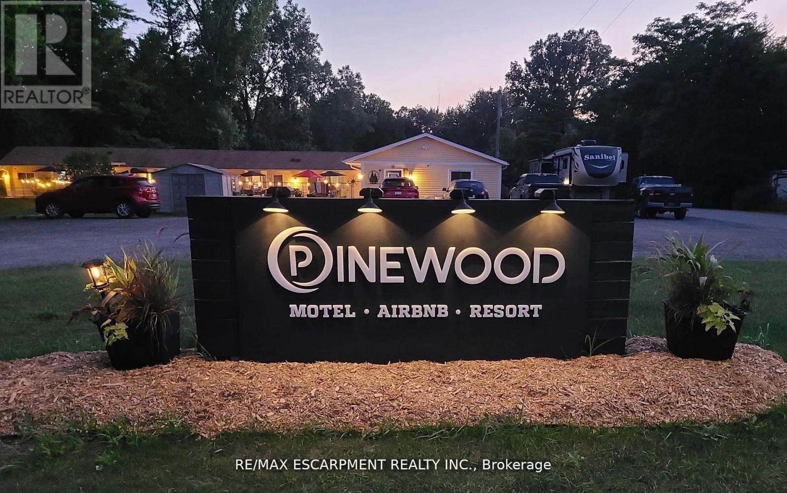 9717 Army Camp Road, Lambton Shores, Ontario  N0N 1J3 - Photo 2 - X12452659