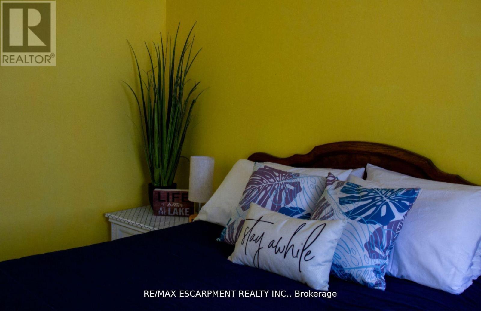 9717 Army Camp Road, Lambton Shores, Ontario  N0N 1J3 - Photo 32 - X12452659