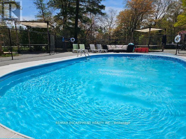 9717 Army Camp Road, Lambton Shores, Ontario  N0N 1J3 - Photo 8 - X12452659