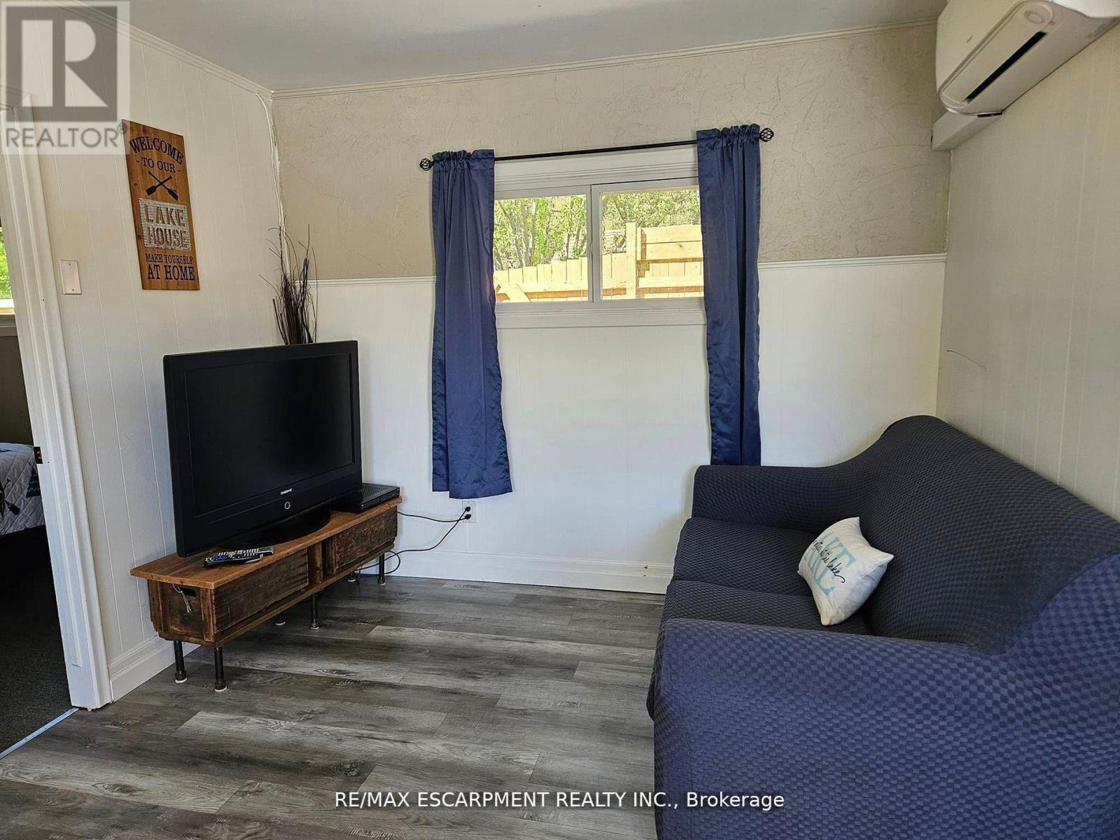 9717 Army Camp Road, Lambton Shores, Ontario  N0N 1J3 - Photo 23 - X12452659