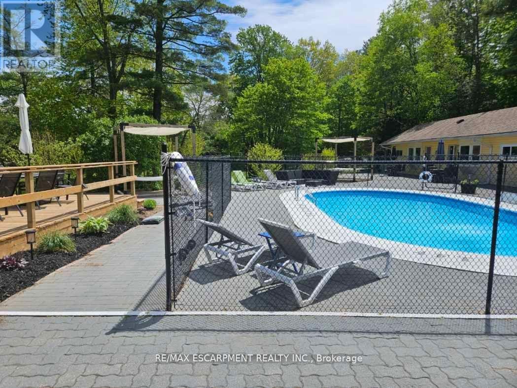 9717 Army Camp Road, Lambton Shores, Ontario  N0N 1J3 - Photo 43 - X12452659