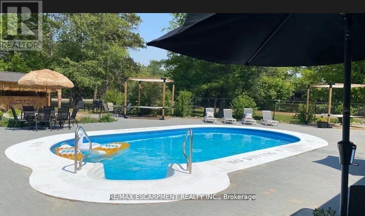 9717 Army Camp Road, Lambton Shores, Ontario  N0N 1J3 - Photo 6 - X12452659