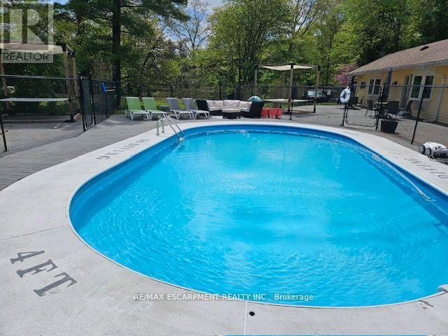 9717 Army Camp Road, Lambton Shores, Ontario  N0N 1J3 - Photo 9 - X12452659